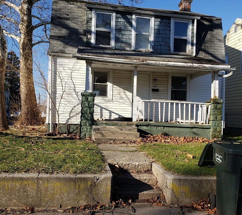 1st image of 1817 E Chapin St