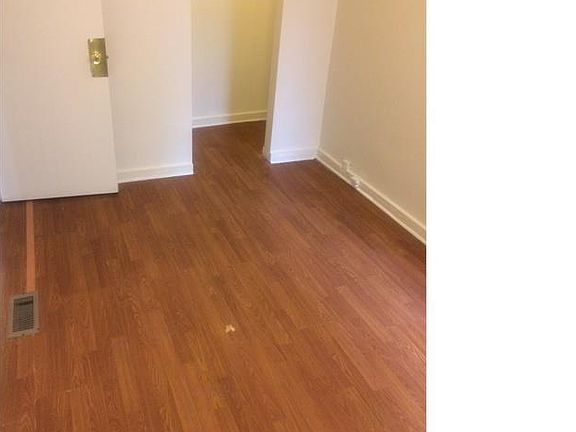 5th image of 612 N Central Park Ave #1