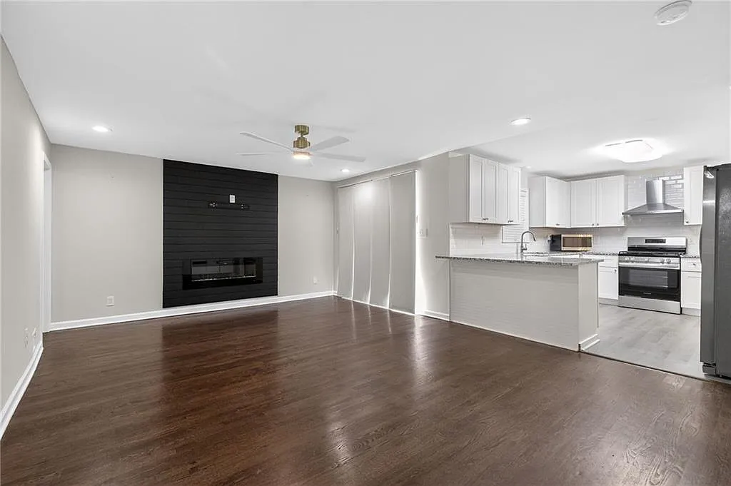 Building Photo - 147 Hermer Cir NW