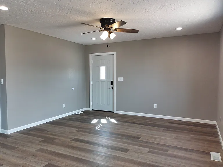 1618 N Buffalo Bill Ave — Photo 2