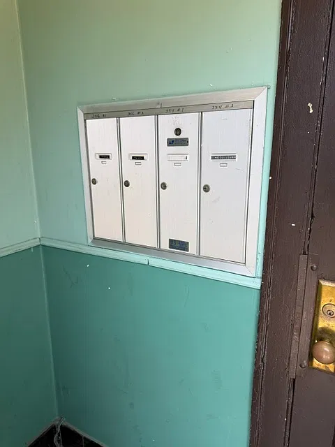 Studio, 600 sqft, $895 — Photo 3