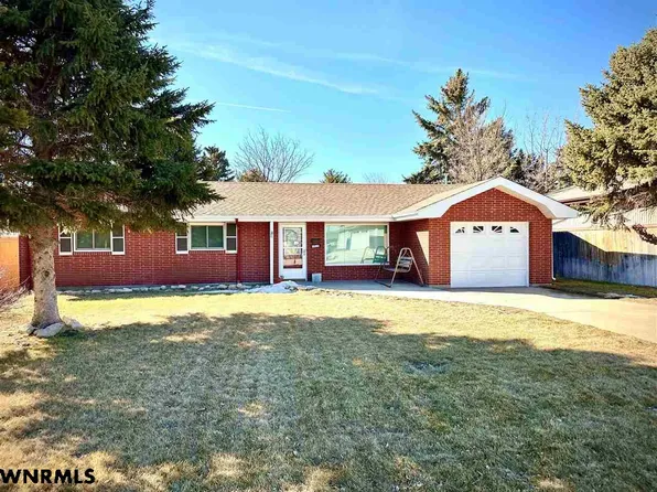 1925 S St, Gering, NE 69341