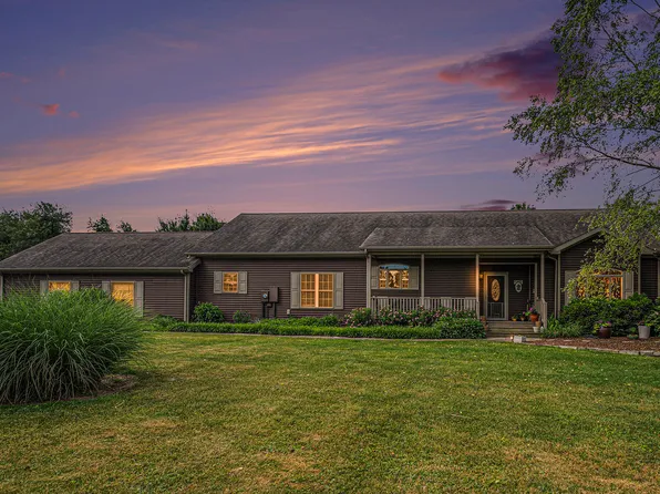 2596 E 850 N, La Porte, IN 46350