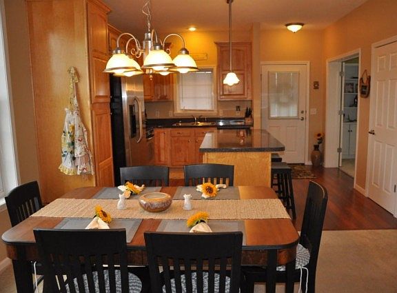5th image of 7405 Hometown Ct SE #26