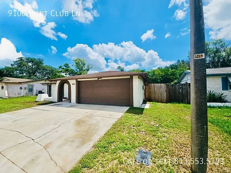 9100 Hunt Club Ln — Photo 4
