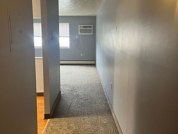5th image of 275-335 Sterling Ave #B319