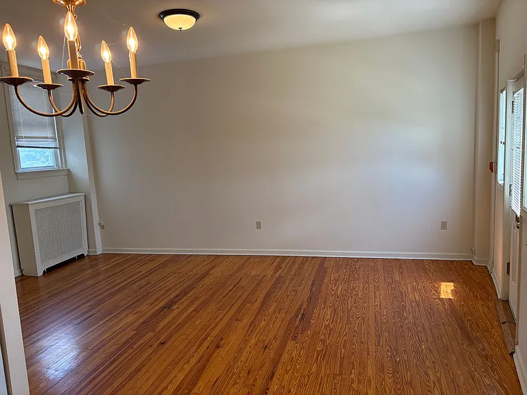 1505 Bywood Ave — Photo 4