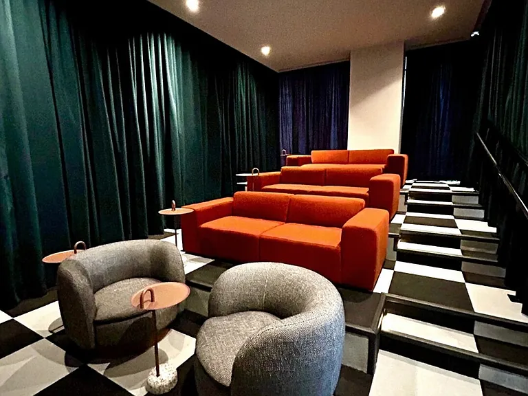 Building's Lounge