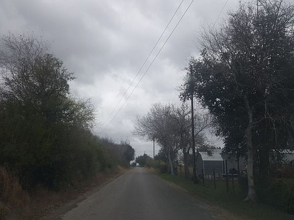 4th image of 2332 County Road 404