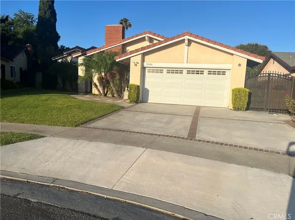 17606 Kensington Ave, Cerritos, CA 90703