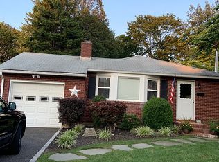 536 5th St, East Northport, NY 11731