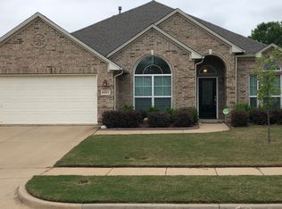 6503 Bluebird Dr, Arlington, TX 76001