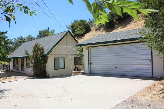 2nd image of 547 Woodland Dr
