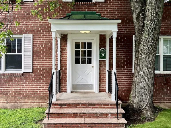 101 Carpenter Avenue #B5, Mount Kisco, NY 10549