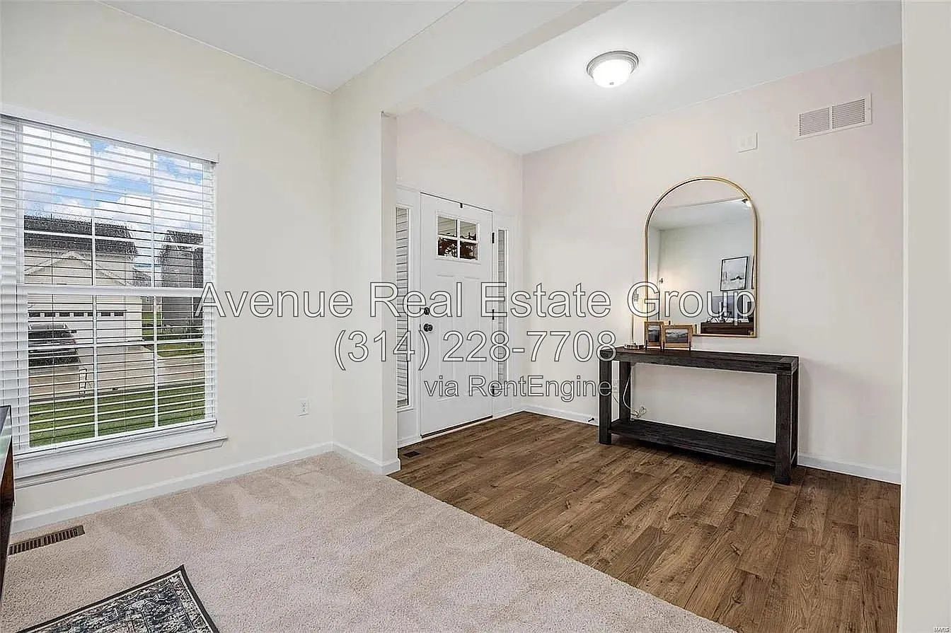 4 bed, 2.5 bath, 2997 sqft, $2,895 — Photo 3