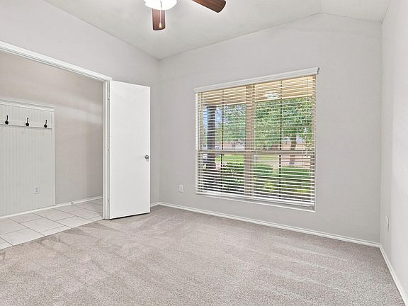 4th image of 2913 Landing Edge Ln