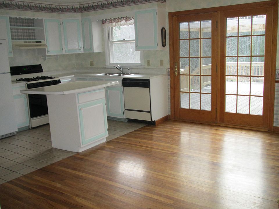 Updated kitchen / dining combination
