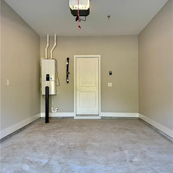 913 Echo Park Dr — Photo 20