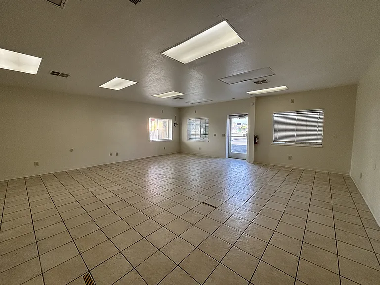 3200 Sierra St #1 — Photo 7