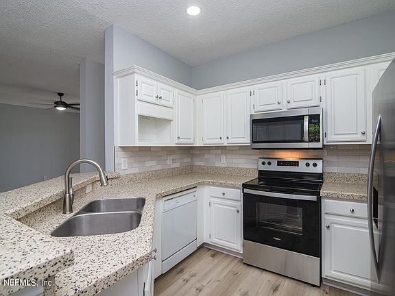 3rd image of 10000 N GATE Parkway #923