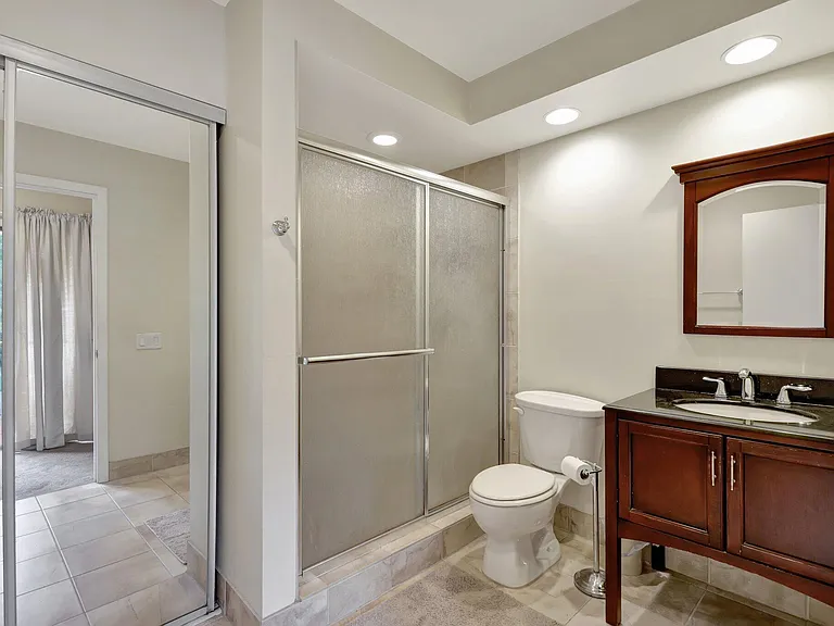 1558 Shaker Cir — Photo 19
