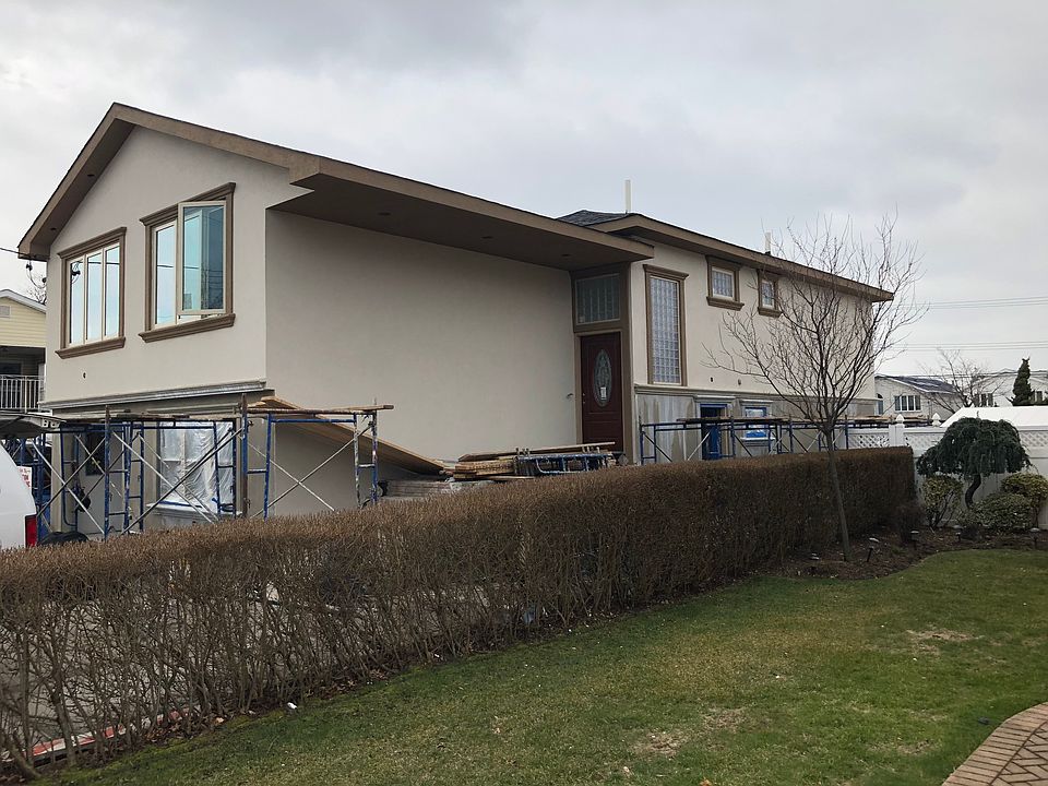 1st image of 16236 92nd St