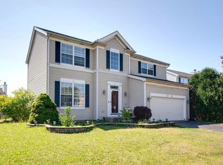 4750 Princeton Ln, Lake In The Hills, IL 60156