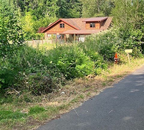 4th image of 2100 Lindsay Avenue