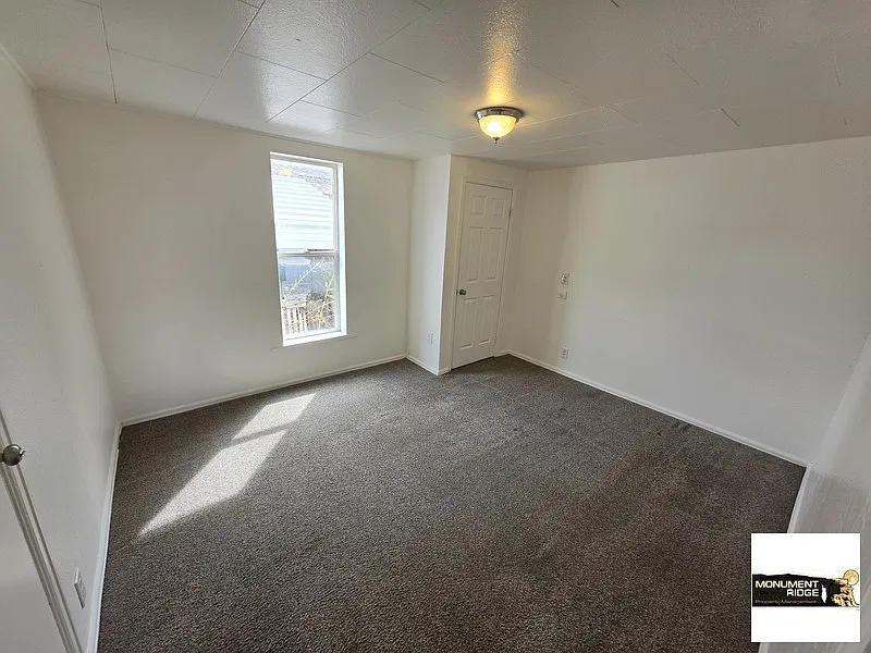 2 bed, 648 sqft, $995 — Photo 2