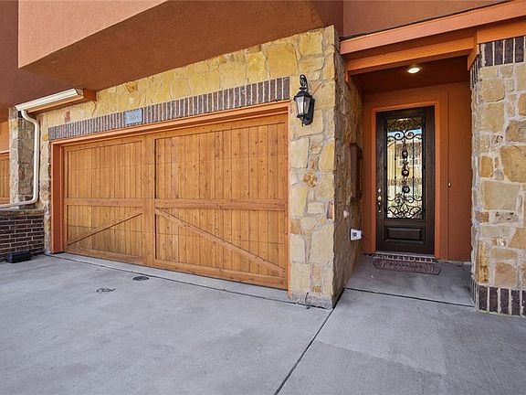 3rd image of 2655 Villa Di Lago Dr #5
