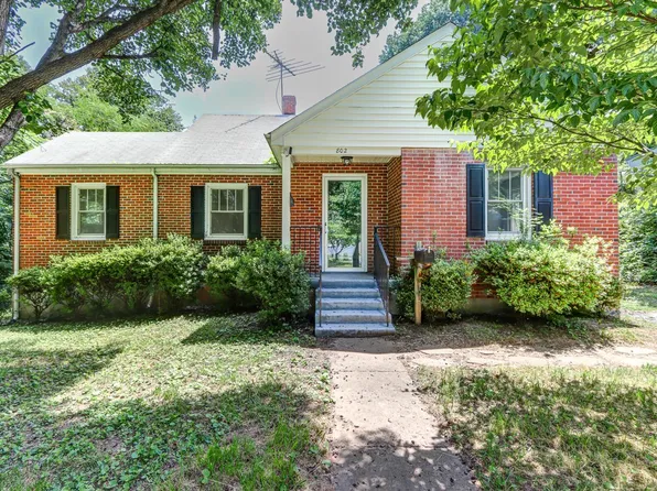 802 Westview Dr, Lynchburg, VA 24502
