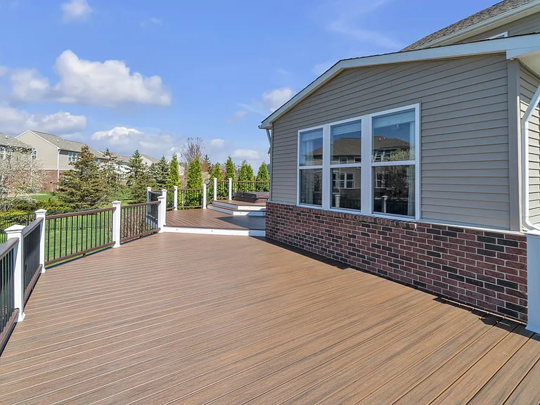 15745 Diamante Dr — Photo 56