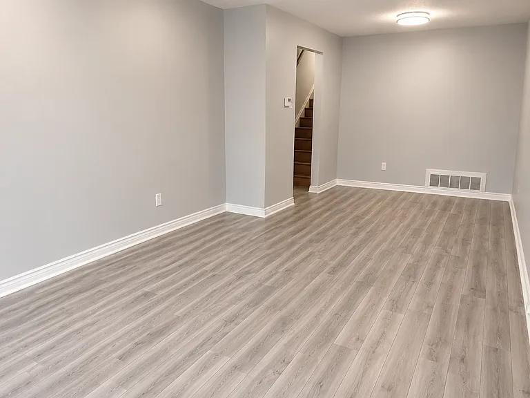 396 Fleetwood Dr #1 — Photo 6