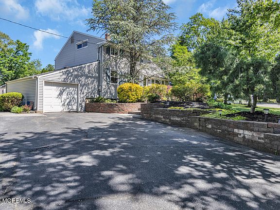 3rd image of 10 Collinson Drive