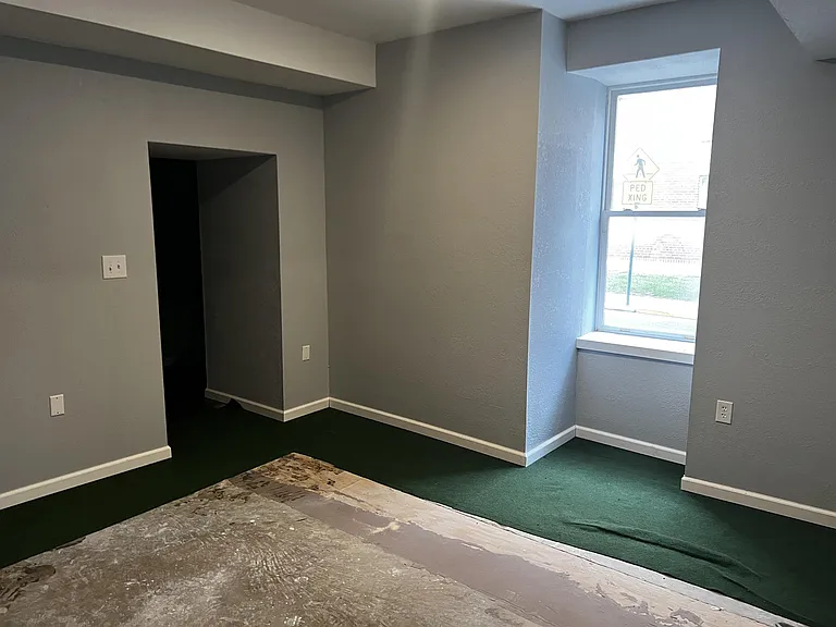 200 E King St #C — Photo 8