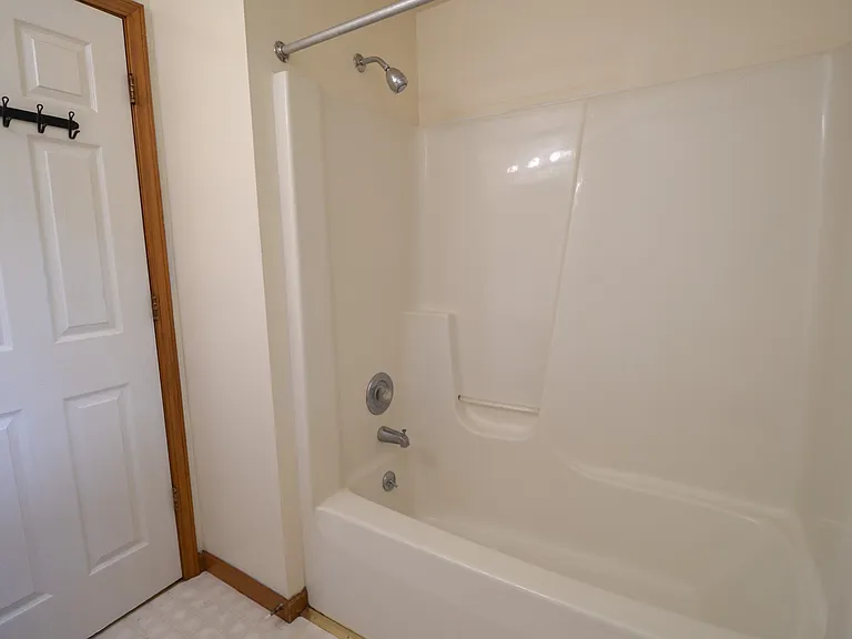 42091 Greenwood Dr — Photo 28