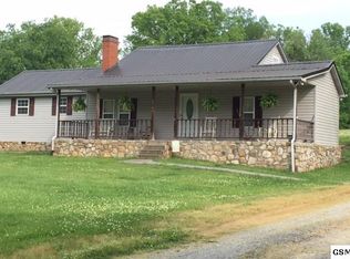 2368 Jim Henry Rd, Dandridge, TN 37725