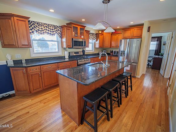 5th image of 582 E New Lenox Rd