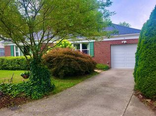 6 Baird Ln, Asheville, NC 28804
