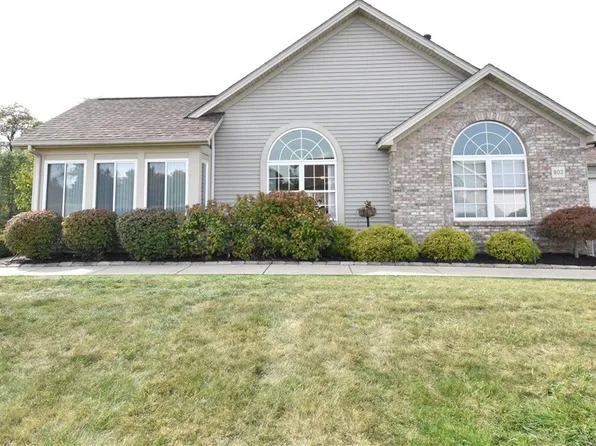 695 E Western Reserve Rd Unit 803, Poland, OH 44514