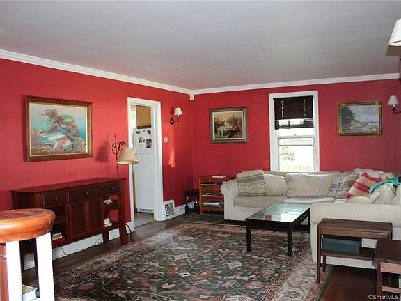 5th image of 15 Harbor Ave