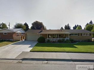 214 Evergreen Dr, Idaho Falls, ID 83401