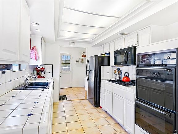 4th image of 7680 El Escorial Way
