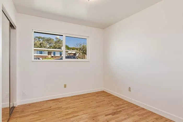 1048 Hamilton Ave — Photo 6