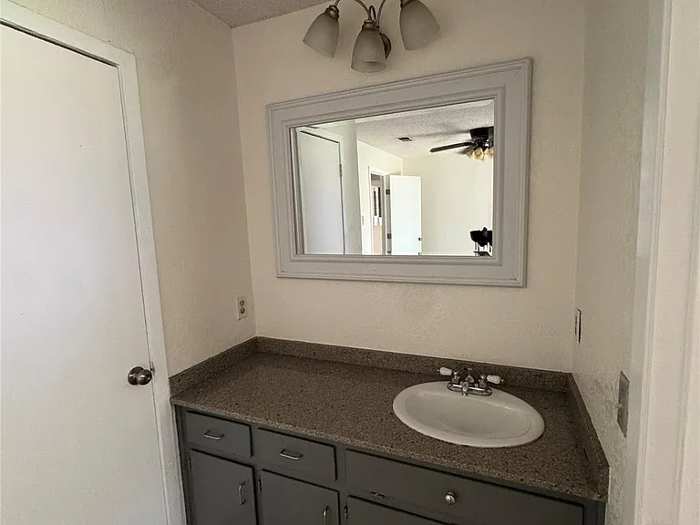 1309 Radam Cir — Photo 10