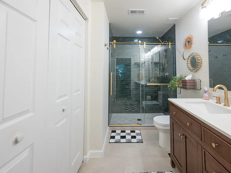 2500 Cranbrook Ln #10 — Photo 25