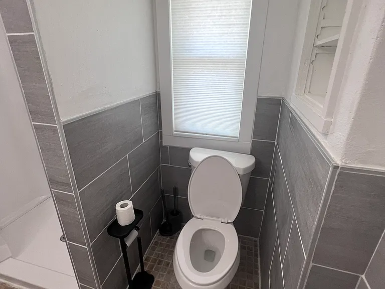 1624 W Maxwell Ave — Photo 9