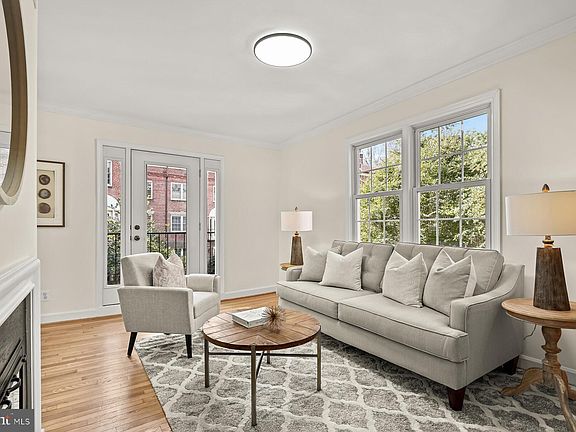 3rd image of 1113 N Pitt St APT 2A