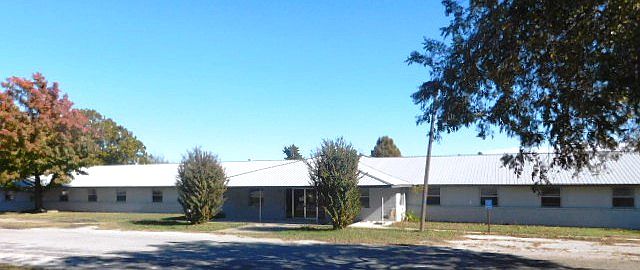 1st image of 131 N Cottonwood Ln