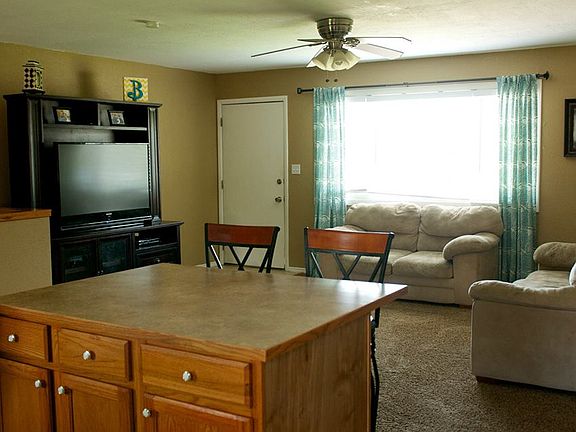 4th image of 5357 E Scoresby Ave